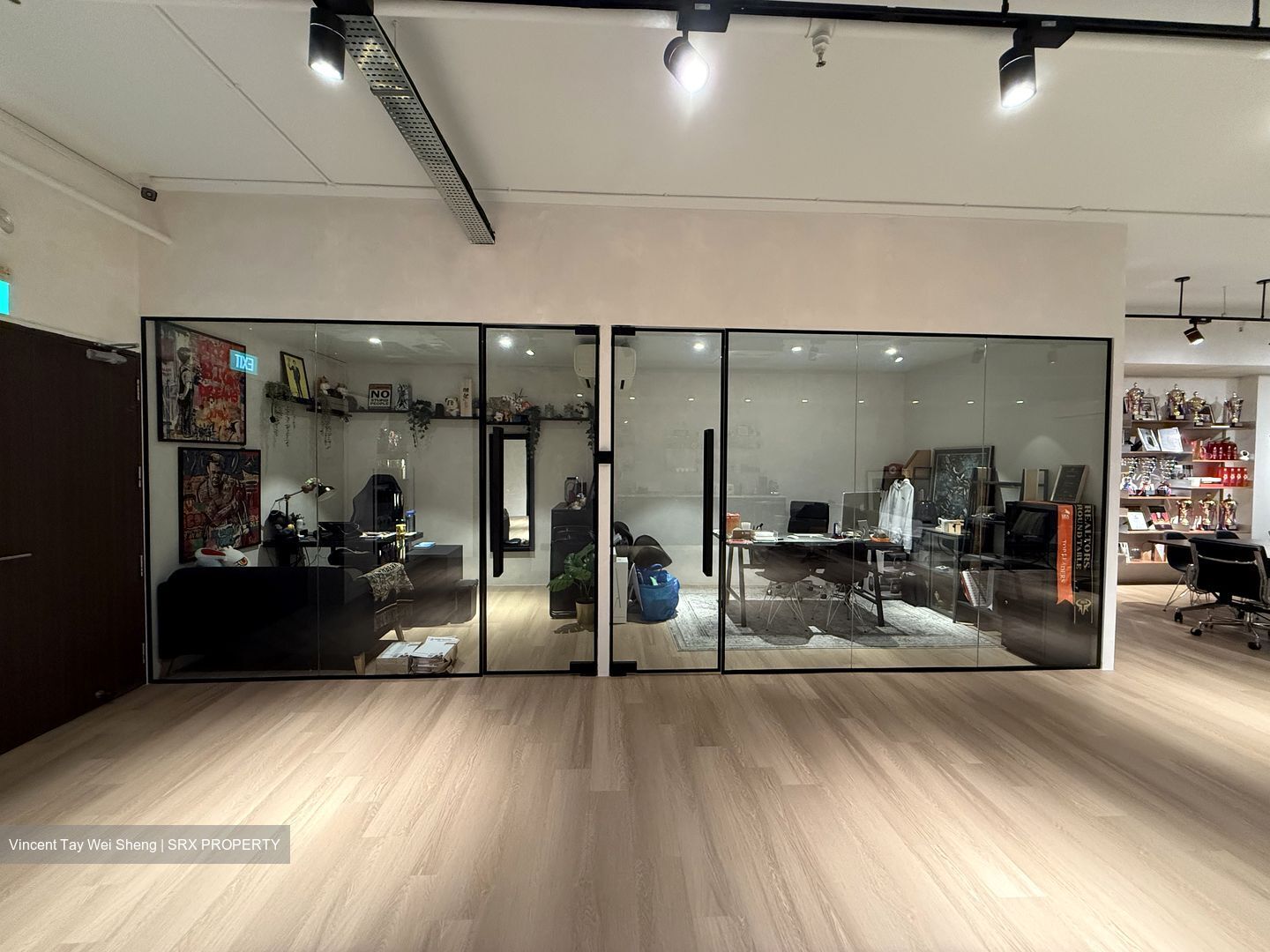 Vertex (D14), Office #524021901